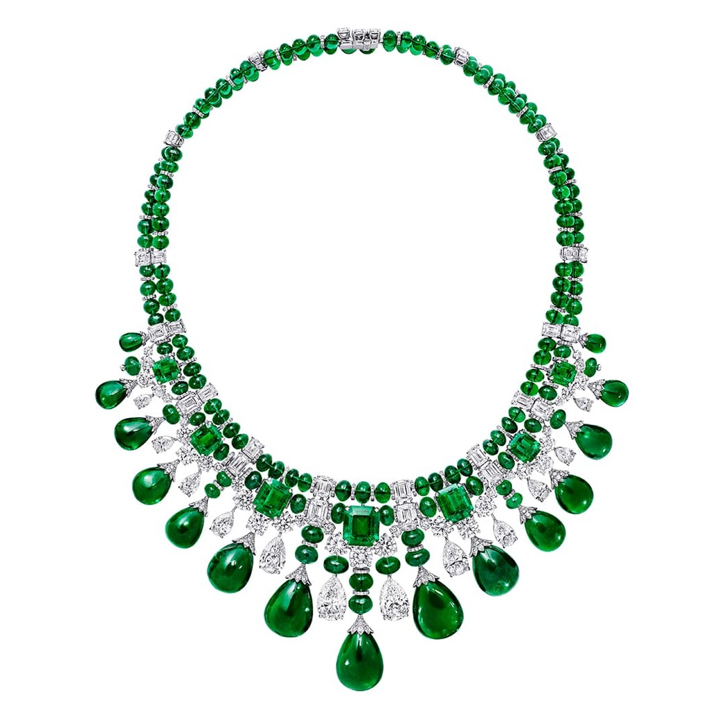 Emerald Green: Vibrant Jewels in 2021’s Most Fashionable Hue