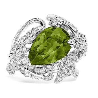 Surprises l'Épi de Blé de Chaumet ring in white gold, diamond and a pear-shaped peridot 