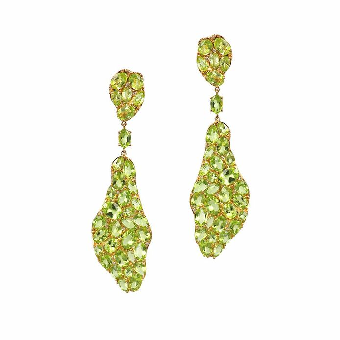 Lily Pad earrings in gold and peridot 