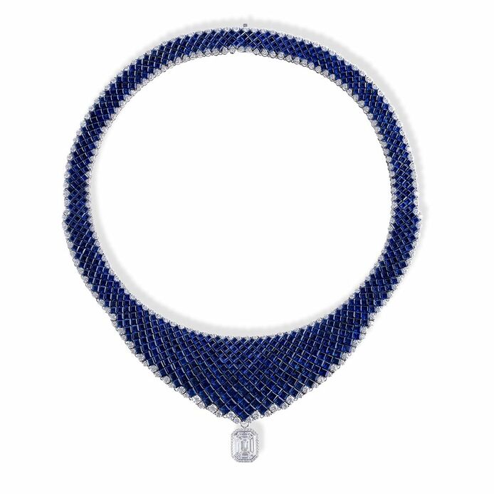 Ovidio sapphire necklace with 10.30 carats of diamonds and 86.80 carats of sapphires in white gold 