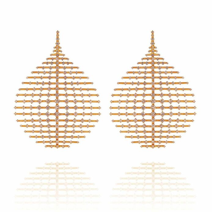 Disco earrings in yellow gold with diamonds