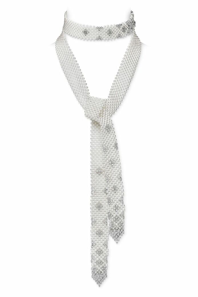 Necklace in pearls and diamonds