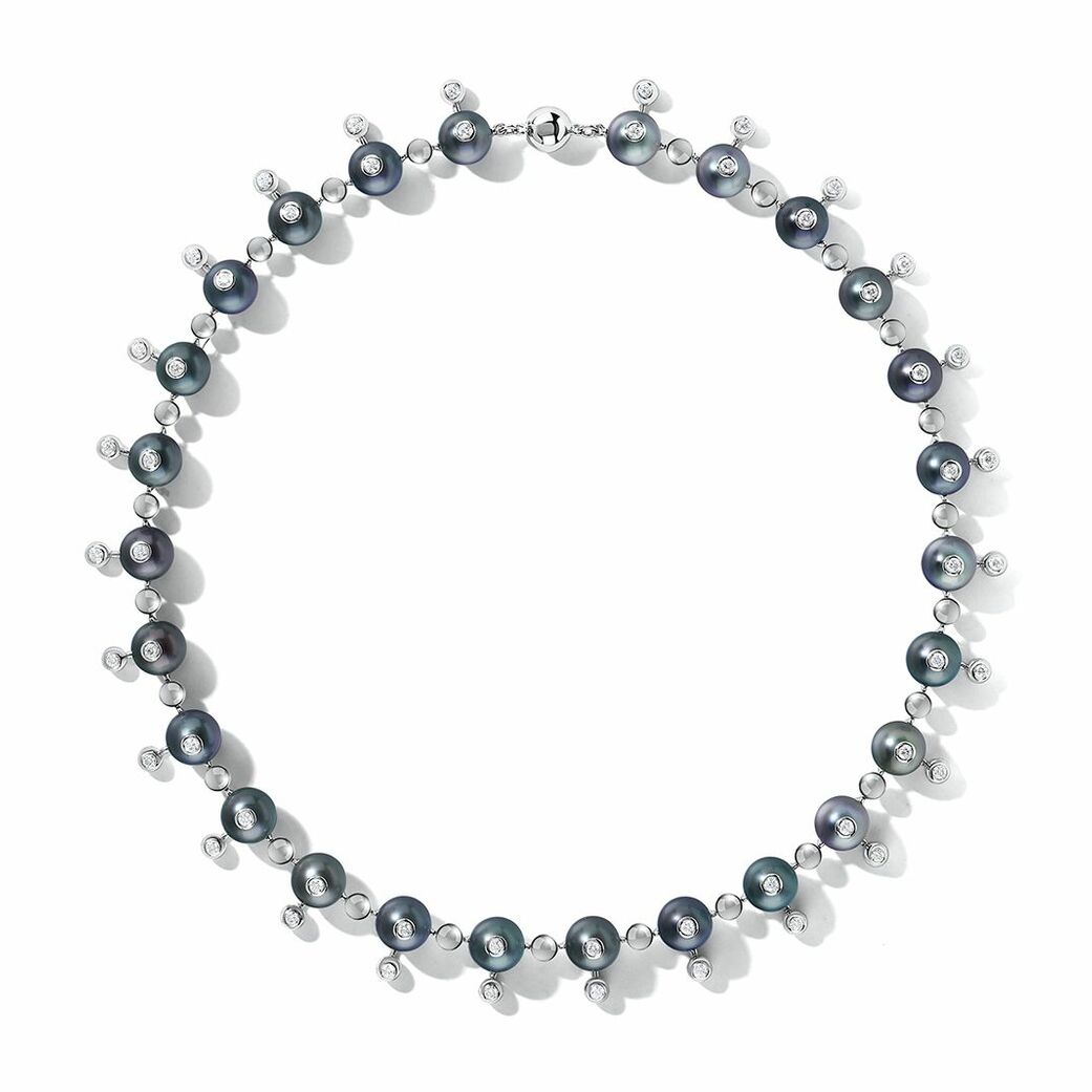 Arcane Nemara Noir Necklace in Tahitian pearls, diamonds and white gold