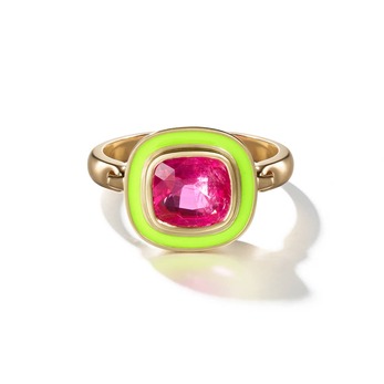 Spinel and enamel ring