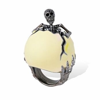 Skeleton ring in gold, enamel and black diamond