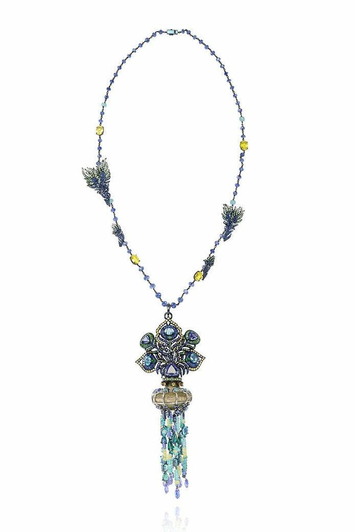 Peacock High Jewellery necklace from the Indian Song High Jewellery collection in yellow gold, tanzanite, opal, emerald, apatite, sapphire, tourmaline, tsavorite and diamond