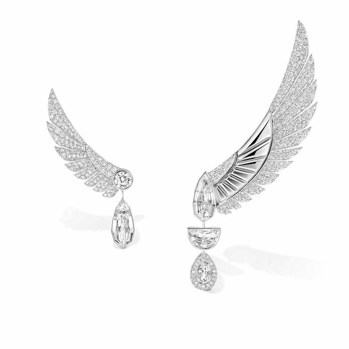  AKH-BA-KA asymmetrical earrings from the Beyond the Light High Jewellery collection in white gold and diamond