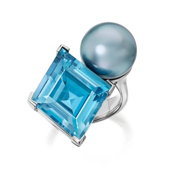 Ring in white gold, aquamarine and pearl