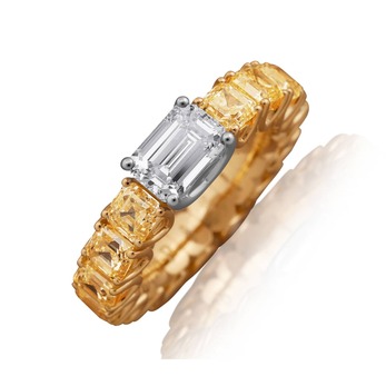 Gold, yellow diamond and white diamond ring