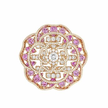 Tweed de Chanel brooch in pink gold, pink sapphires and diamond