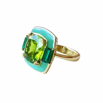  Ring in gold, peridot and emerald enamel