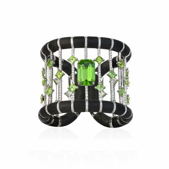 Cuff in white gold, carbon, diamond and peridot 