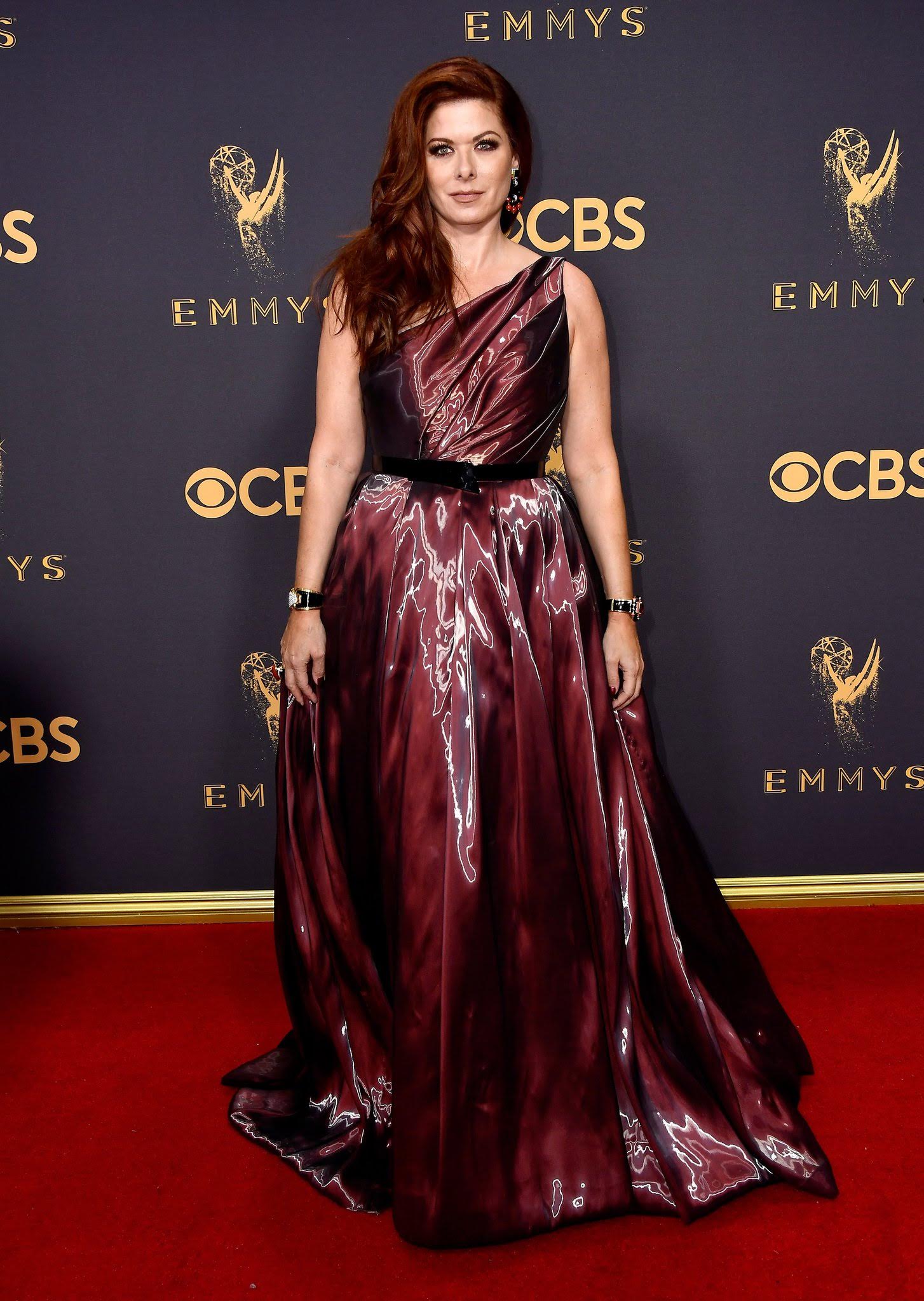 <p>Debra Messing wearing David Webb jewellery</p>