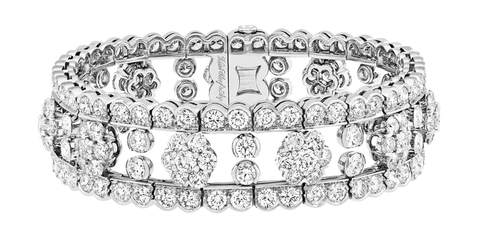 Van Cleef and Arpels 'Snowflake' bracelet in platinum and diamonds 