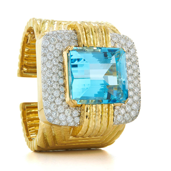 Cuff in aquamarine, diamonds and 18K yellow gold