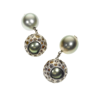 Cufflinks with Tahitian pearl and coloured diamonds